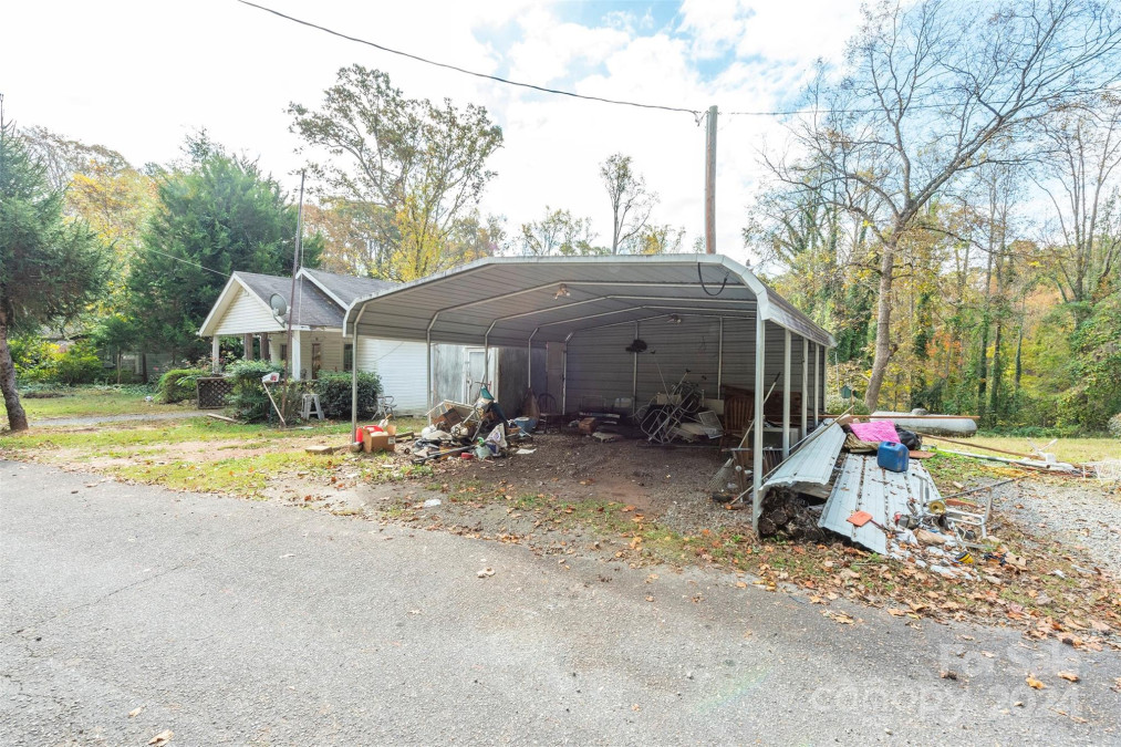 139 Hickory St Rutherfordton, NC 28139