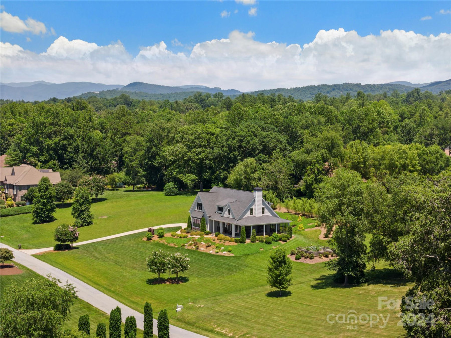 178 Majestic View Ct Hendersonville, NC 28791