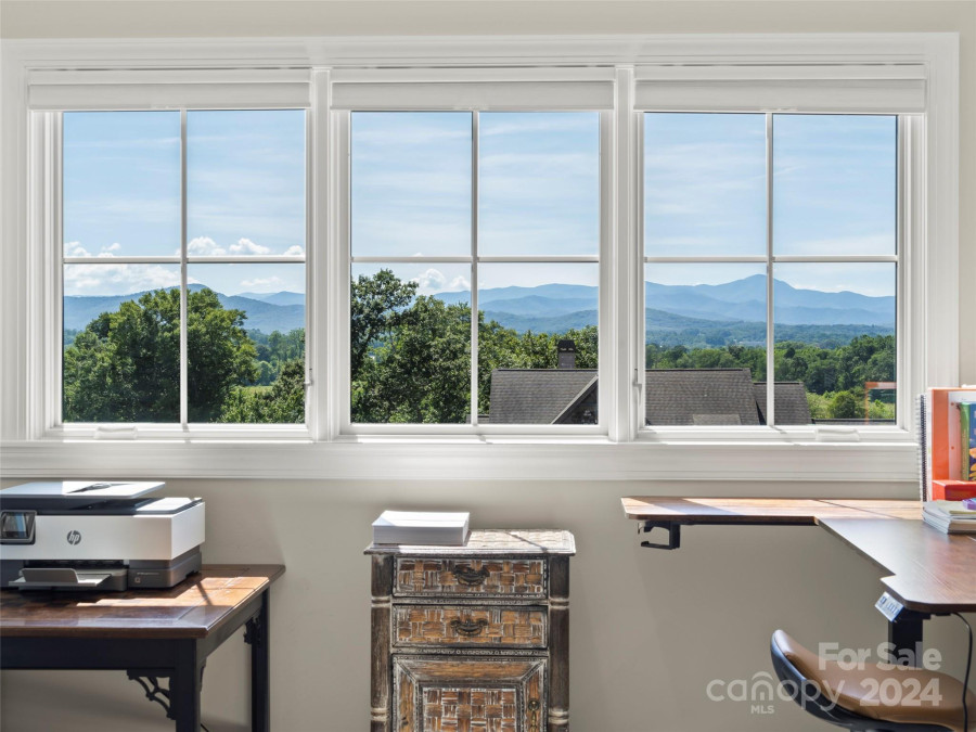 178 Majestic View Ct Hendersonville, NC 28791