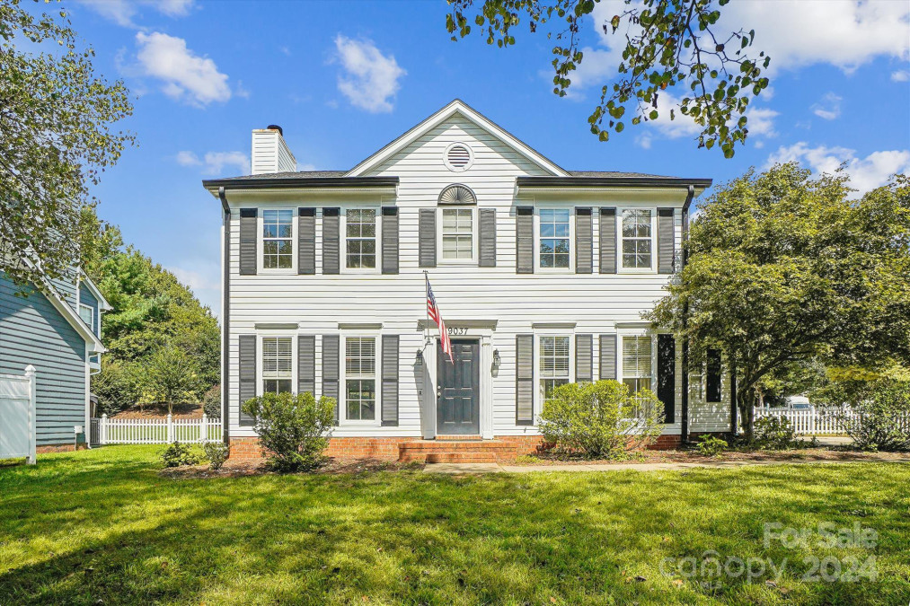 9037 Castlebay Dr Charlotte, NC 28277