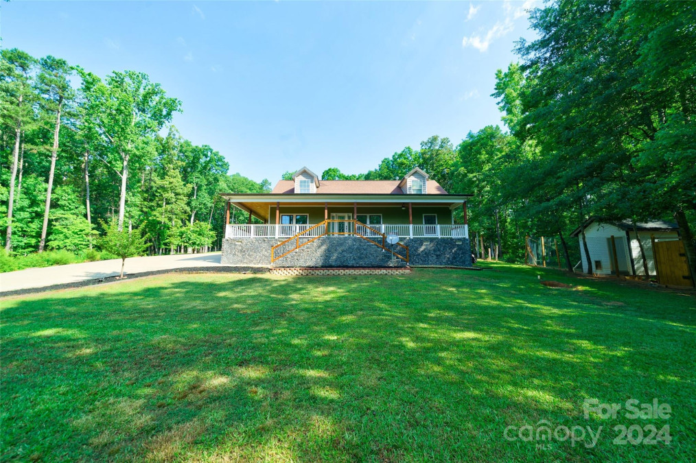 138 Almond Dr Gastonia, NC 28052