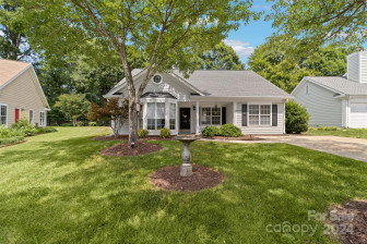 229 Indian Paint Brush Dr Mooresville, NC 28115