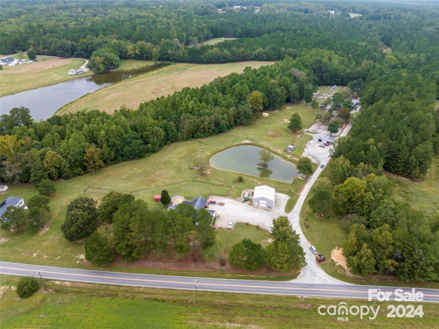 10560 Lake Royalle Rd Spring Hope, NC 27882