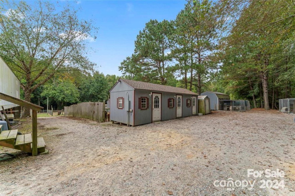 10560 Lake Royalle Rd Spring Hope, NC 27882