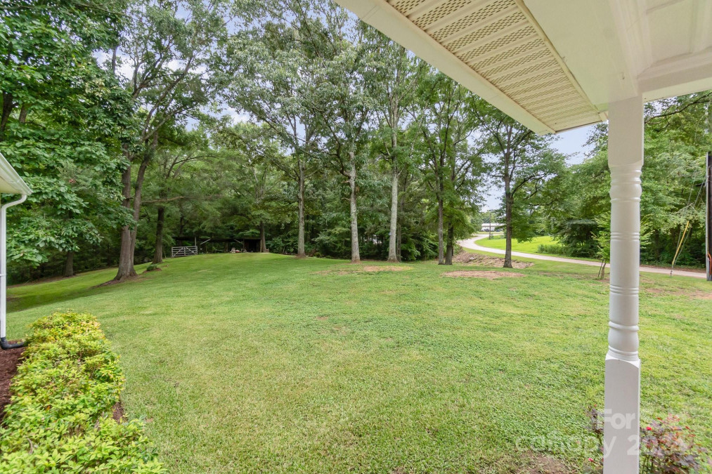 140 Cedar Ridge Ln China Grove, NC 28023