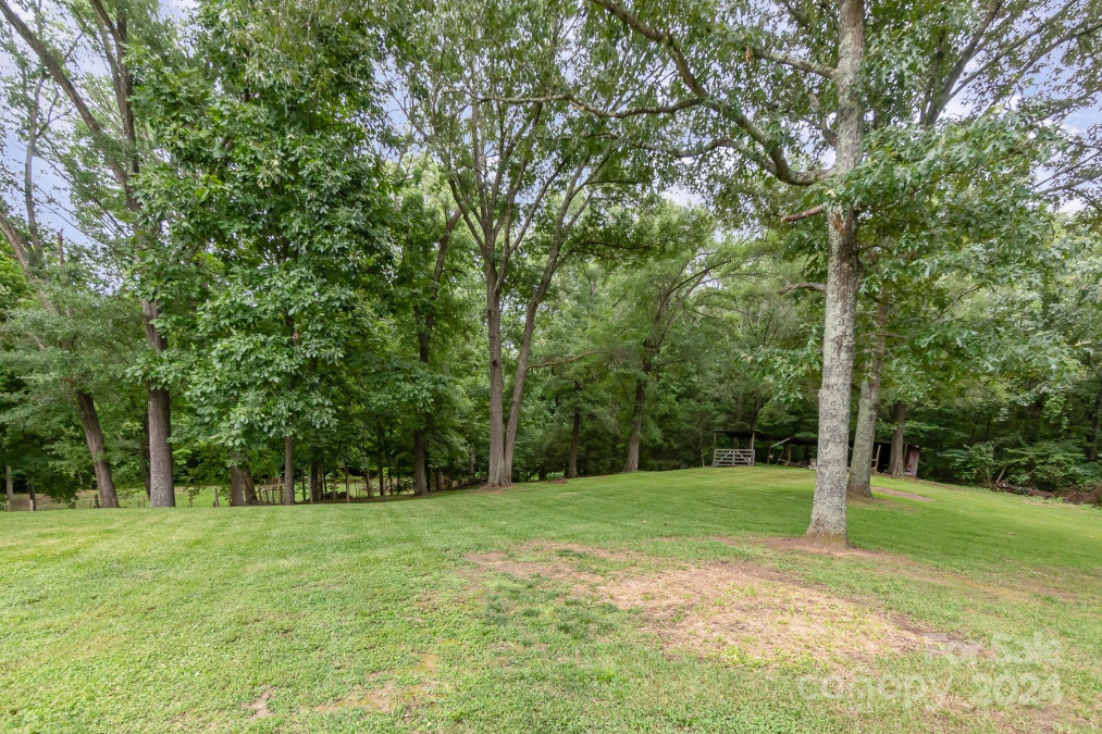 140 Cedar Ridge Ln China Grove, NC 28023