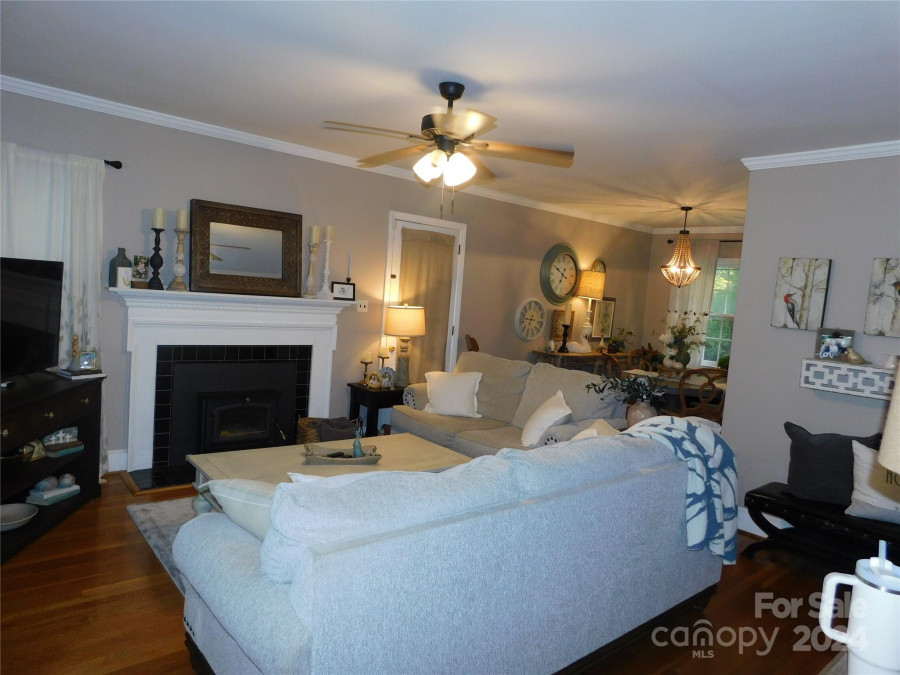 144 Woodland Dr Chester, SC 29706