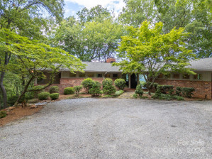 187 Dug Hill Trl Tryon, NC 28782