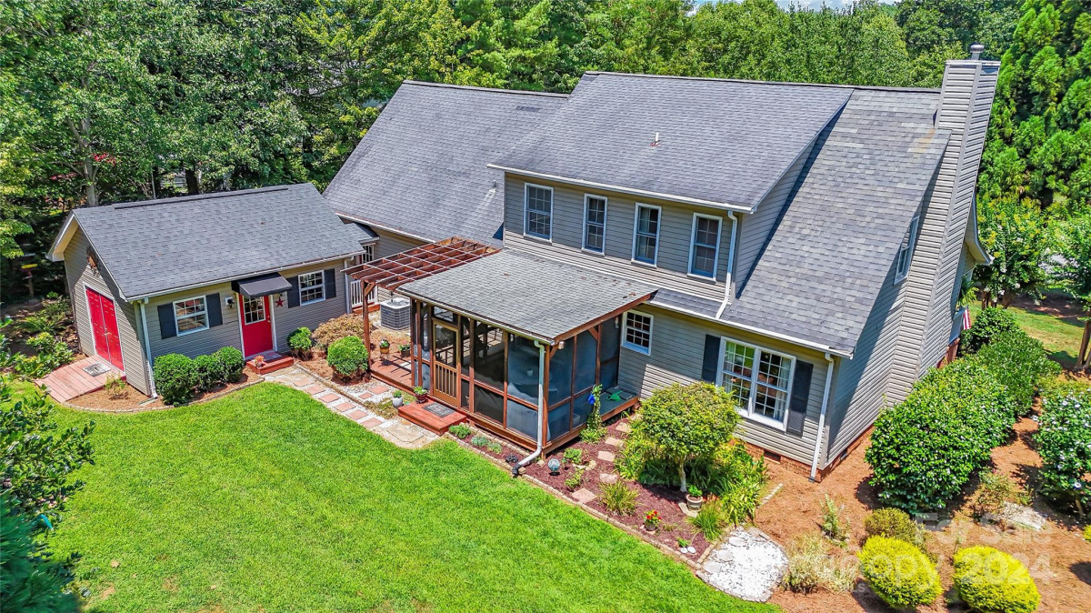 4617 Harbor View Ter Morganton, NC 28655