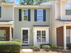 5705 Cougar Ln Charlotte, NC 28269