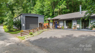 118 Holcombe Cove Rd Candler, NC 28715