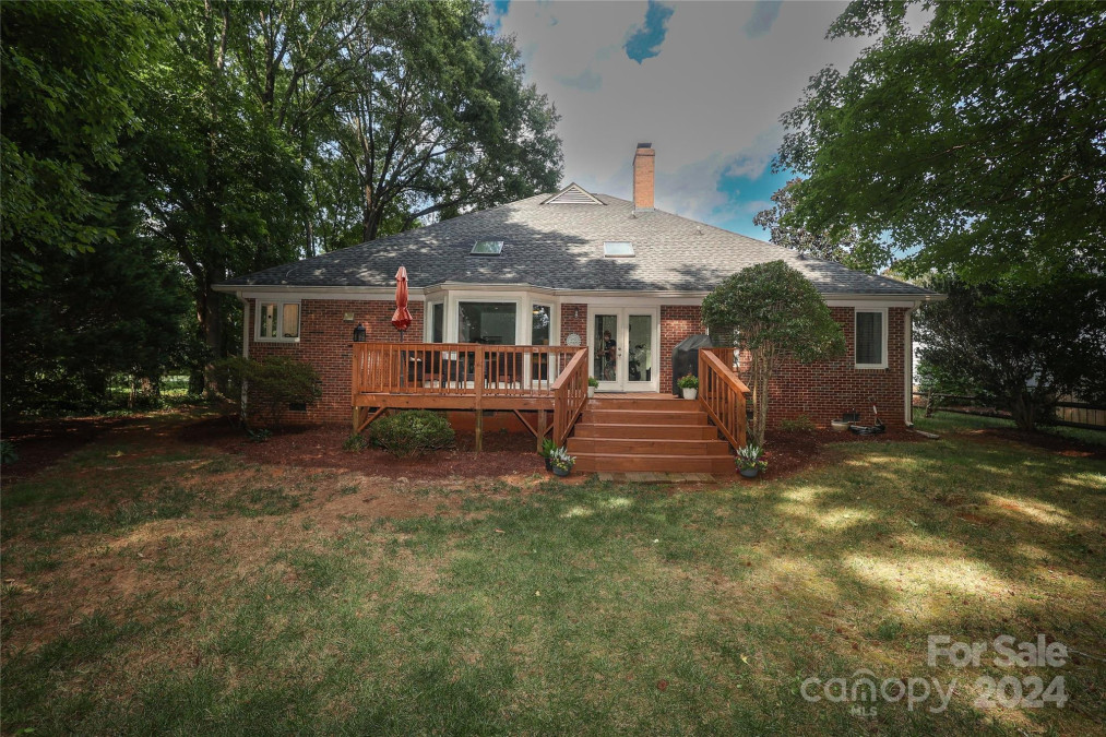 6552 Shaftesbury Rd Charlotte, NC 28270