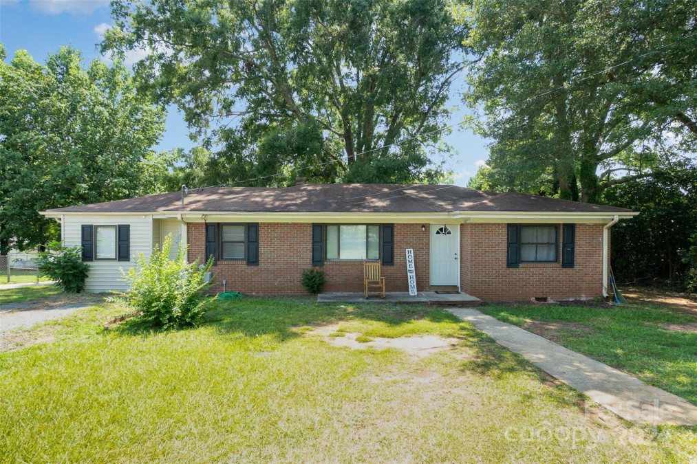 521 Clover St Norwood, NC 28128