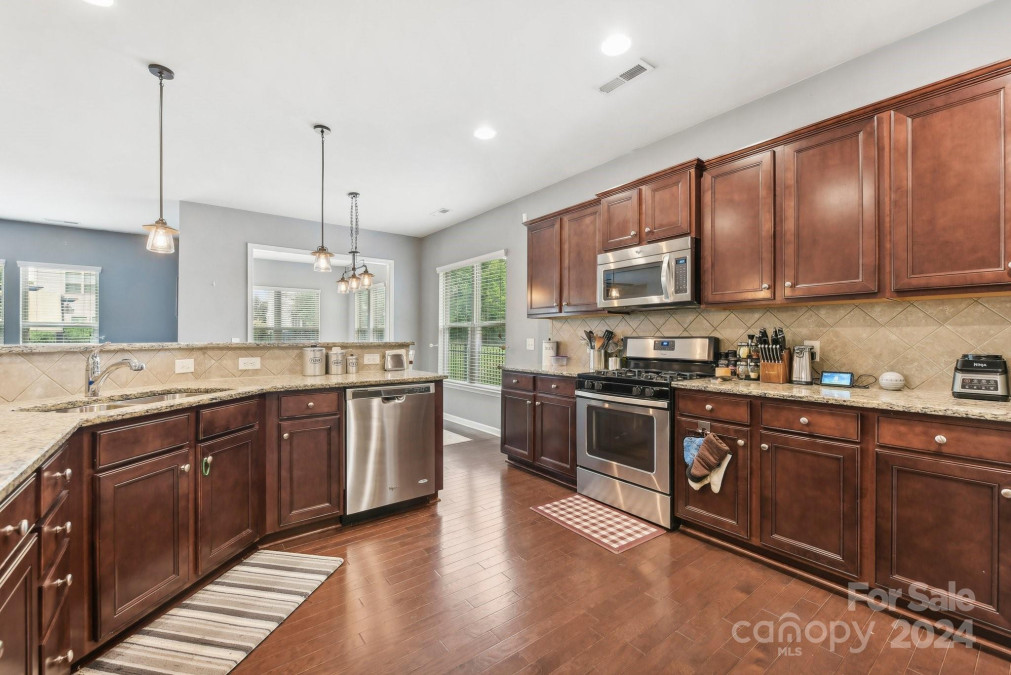 15305 Colonial Park Dr Huntersville, NC 28078