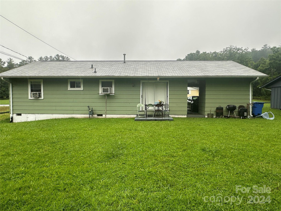 78 Hillview St Brevard, NC 28712