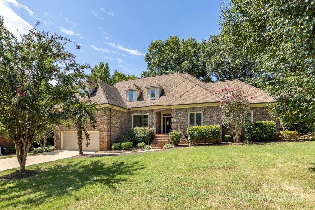 426 Saint Michaels Way Fort Mill, SC 29708