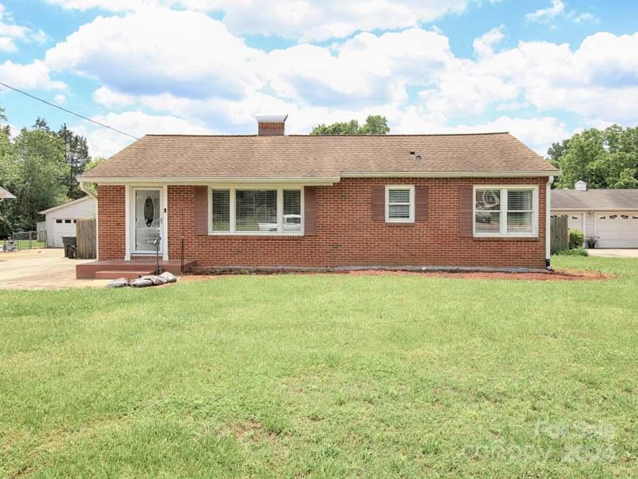 534 Georgia Ave Statesville, NC 28677