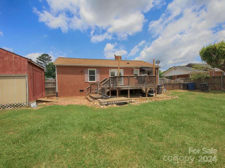 534 Georgia Ave Statesville, NC 28677