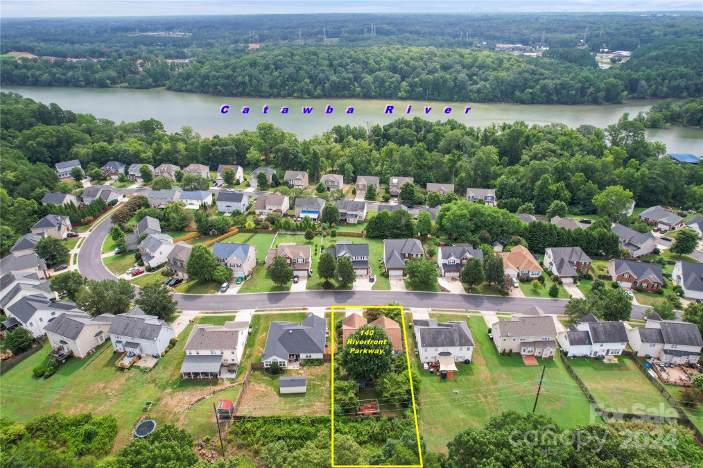 140 Riverfront Pw Mount Holly, NC 28120