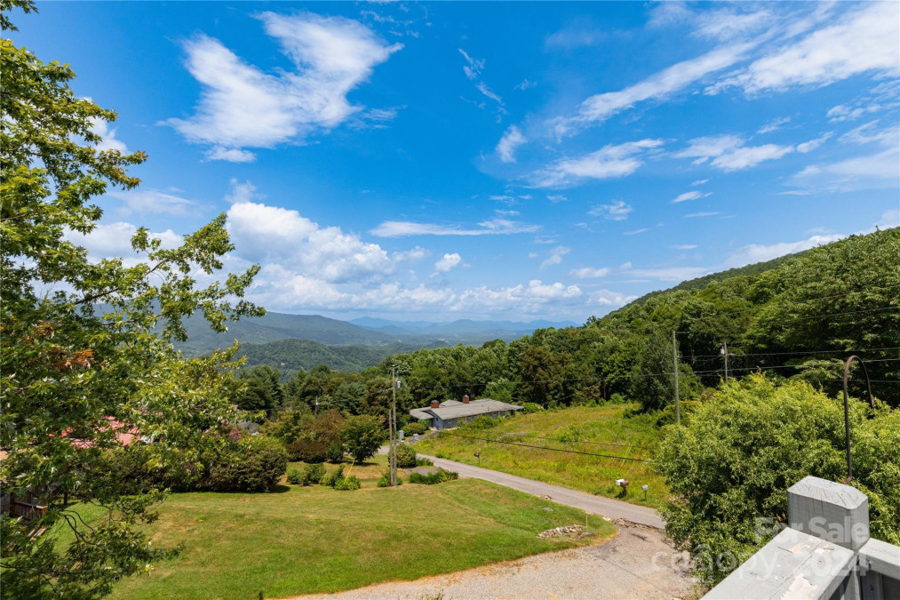 164 Atari Rd Waynesville, NC 28786