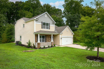 201 Rippling Water Dr Mount Holly, NC 28120