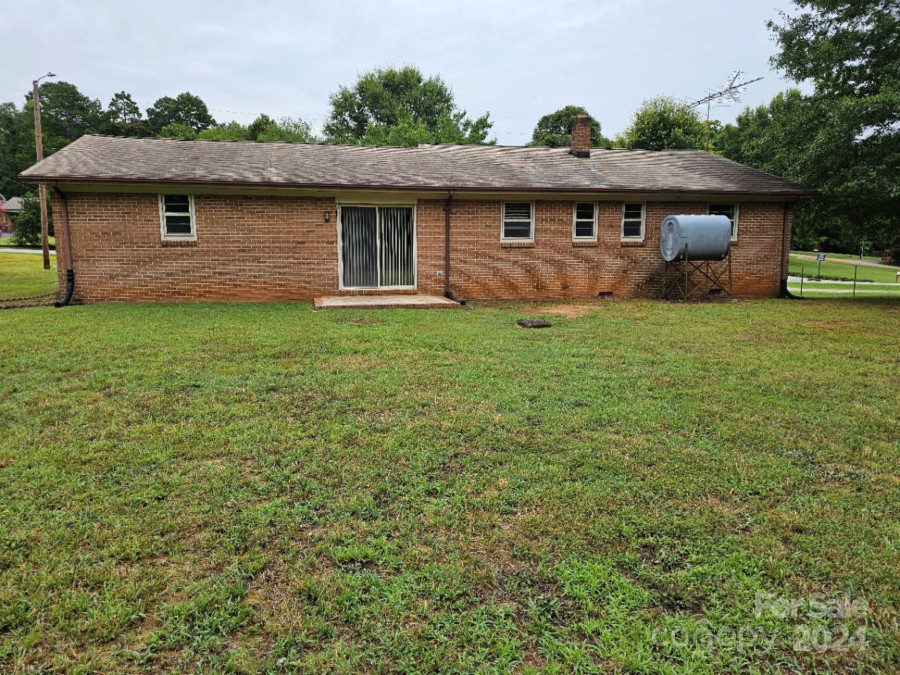 3925 Icard St Maiden, NC 28650