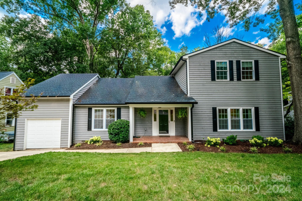 5701 All Saints Ln Charlotte, NC 28226