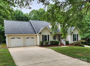 2738 Pine Knoll Ct Gastonia, NC 28054