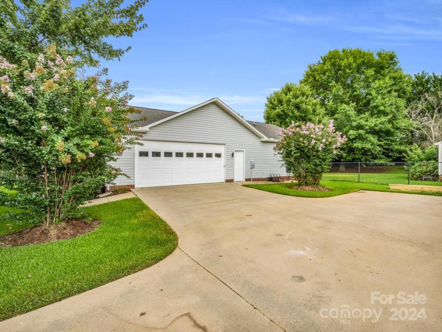 102 Eagle Spur Trl Shelby, NC 28152