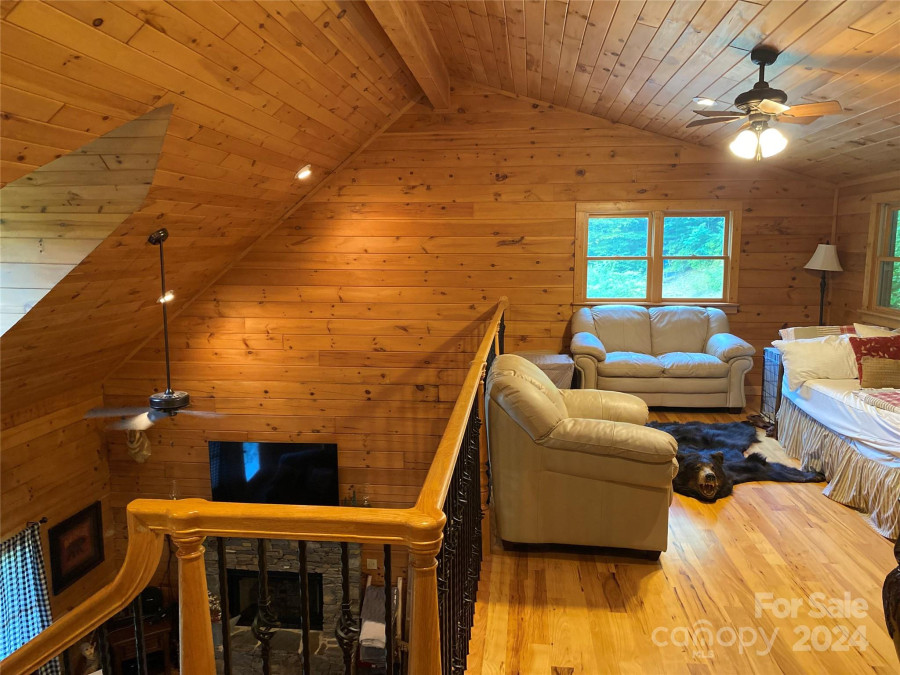 96 Trails End Ln Maggie Valley, NC 28751