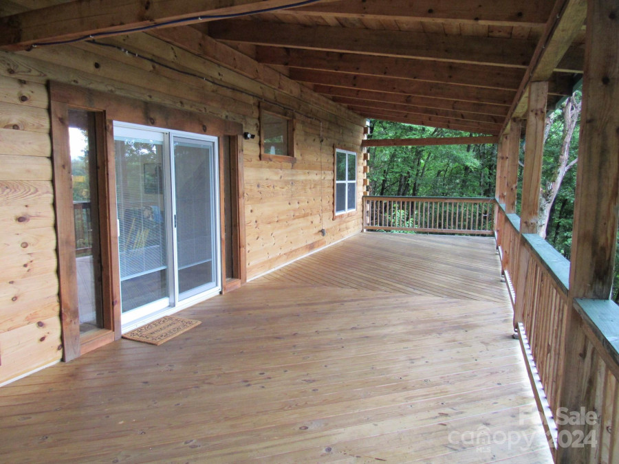 1330 Sheepback Mountain Rd Maggie Valley, NC 28751