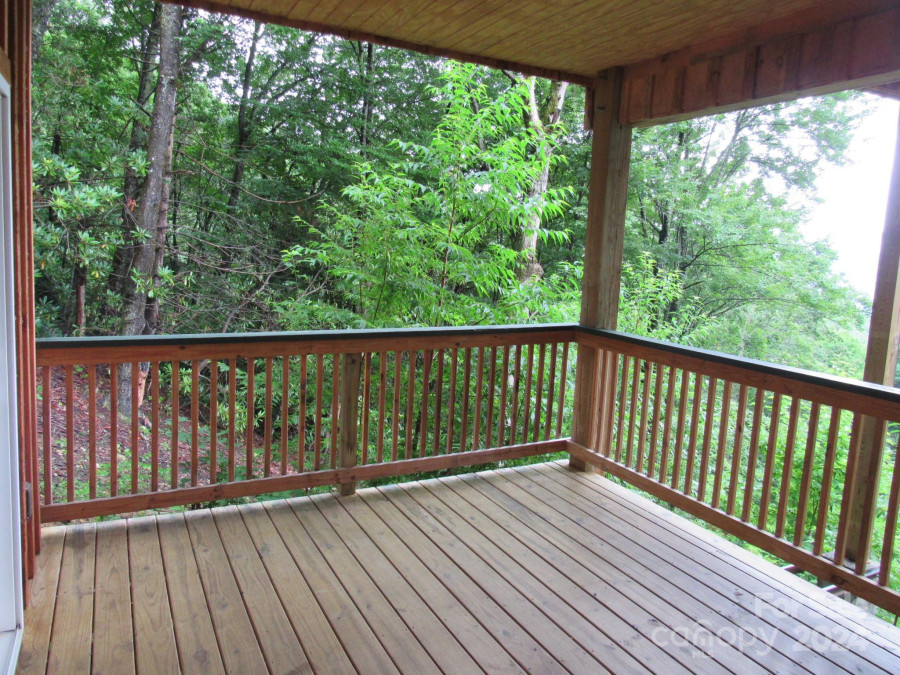 1330 Sheepback Mountain Rd Maggie Valley, NC 28751