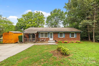 118 Loop Rd Hendersonville, NC 28792