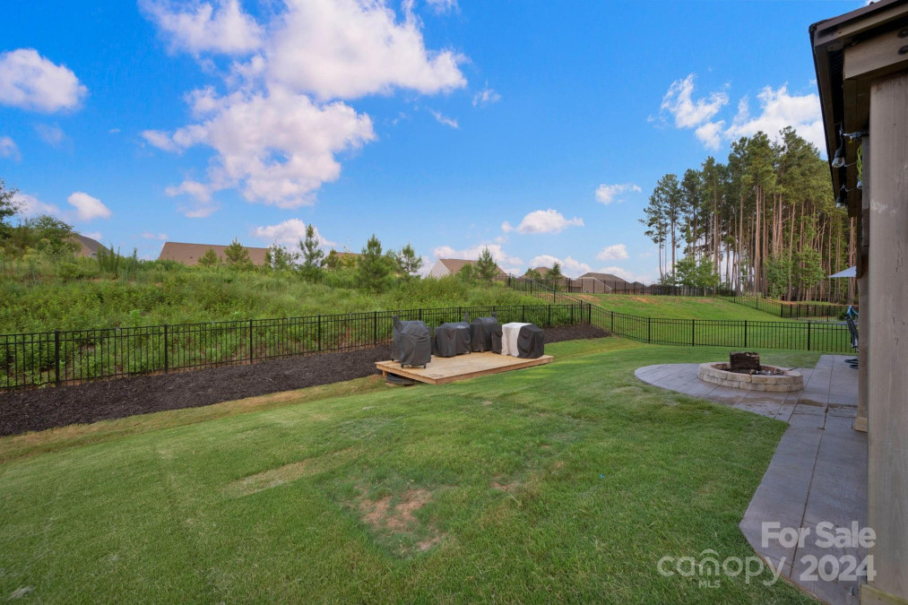 175 Falls Cove Dr Troutman, NC 28166