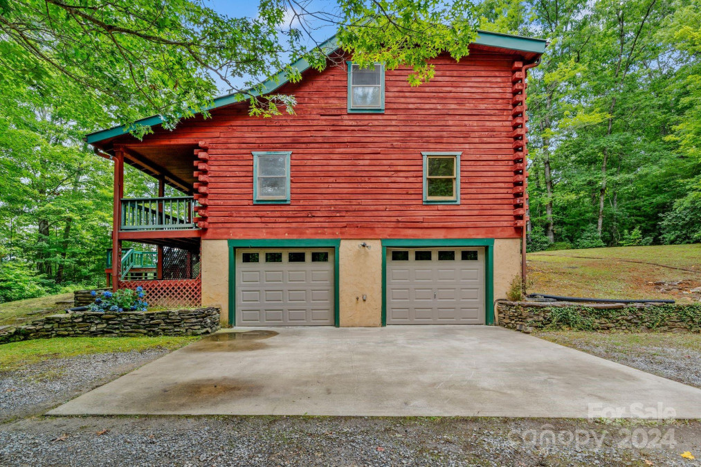 285 Spring Meadow Dr Pisgah Forest, NC 28768