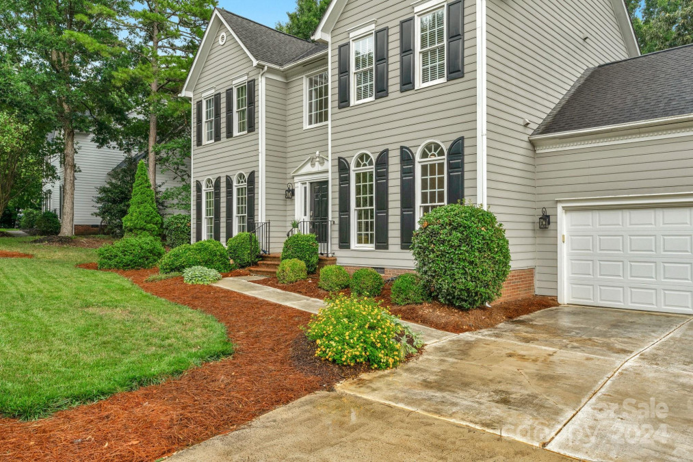 5425 Flowering Dogwood Ln Charlotte, NC 28270