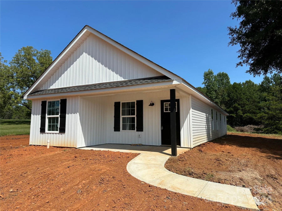 5832 Oakridge Rd Clover, SC 29710