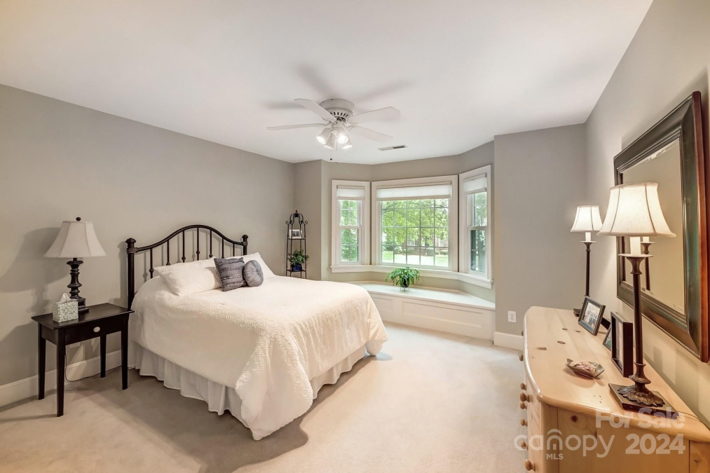 10215 Kilmory Ter Charlotte, NC 28210