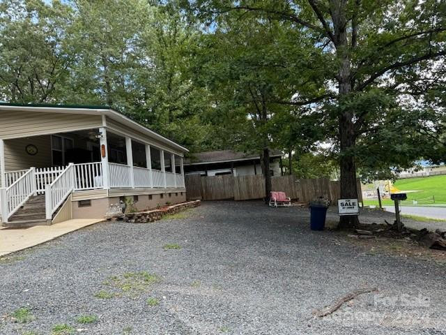 207 Deer Park Rd Mount Gilead, NC 27306