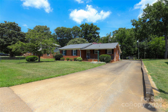 206 Elizabeth Ave Monroe, NC 28112