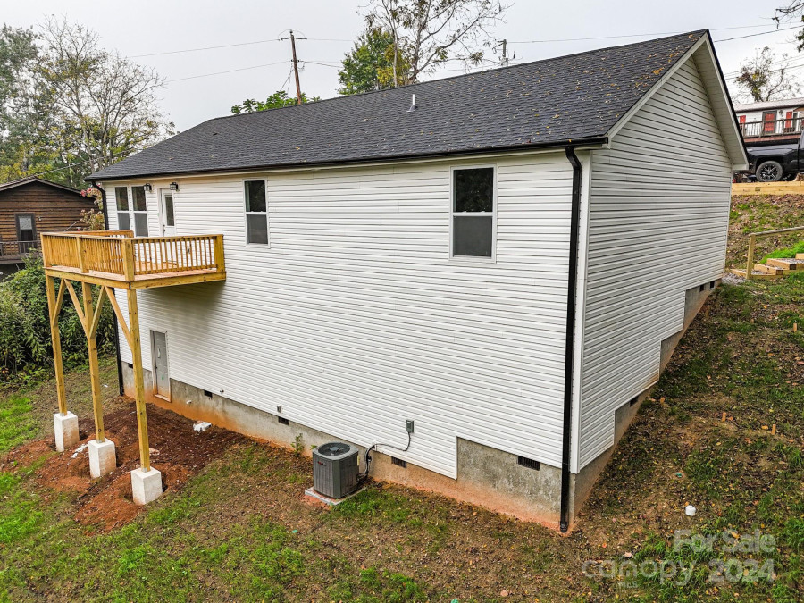 493 Thompson St Canton, NC 28716