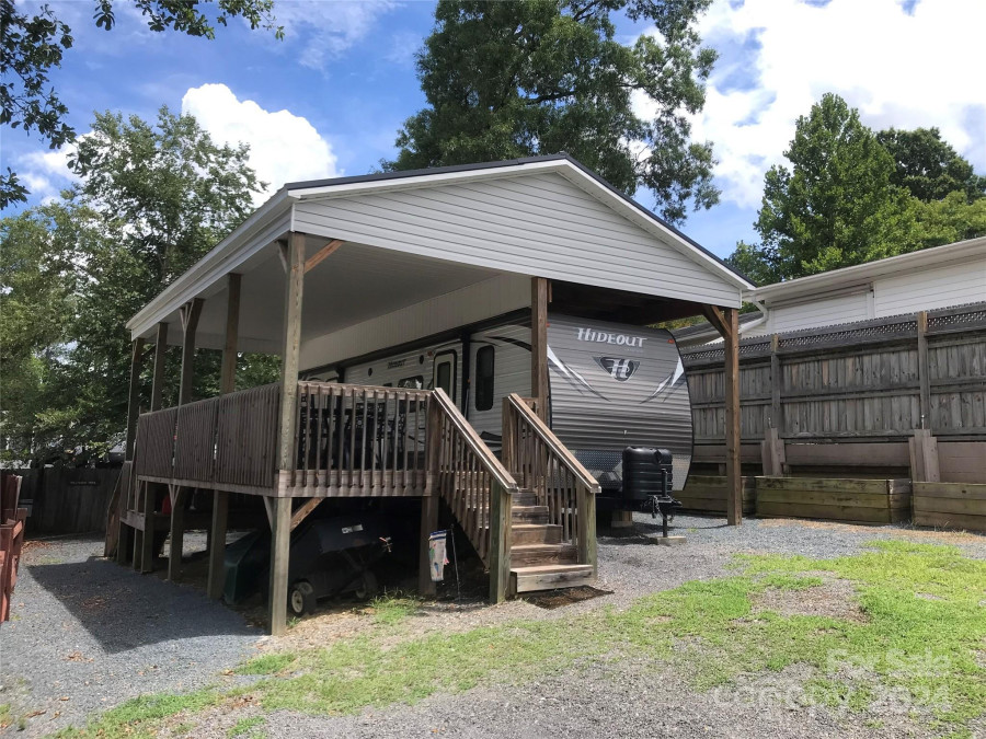 111 Hollywood Trl Mount Gilead, NC 27306