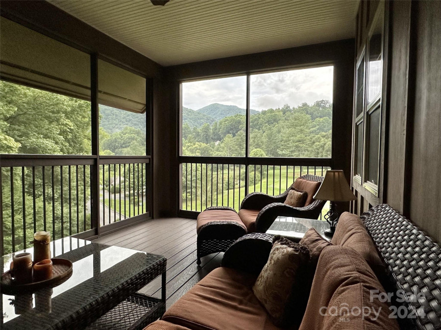 1659 Country Club Dr Maggie Valley, NC 28751