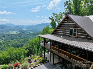 330 Historic Oak Trl Waynesville, NC 28785