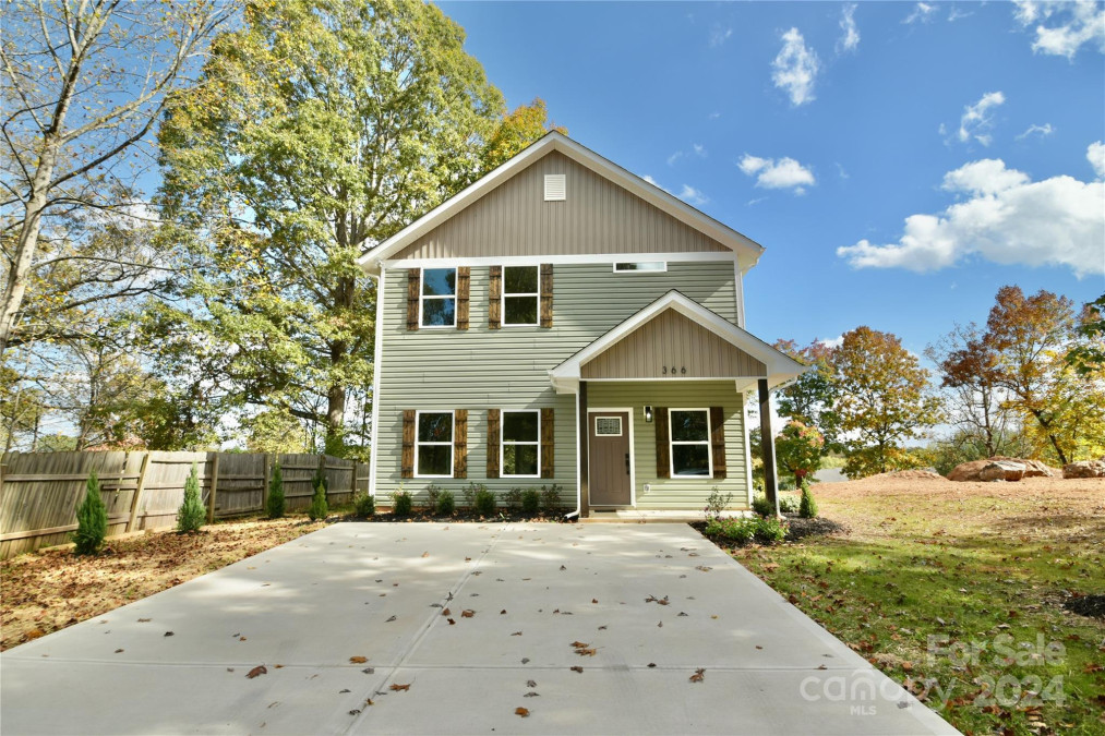 366 Holly Dr Mount Holly, NC 28120