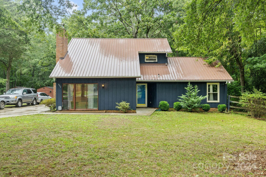 223 Burris St Wingate, NC 28174