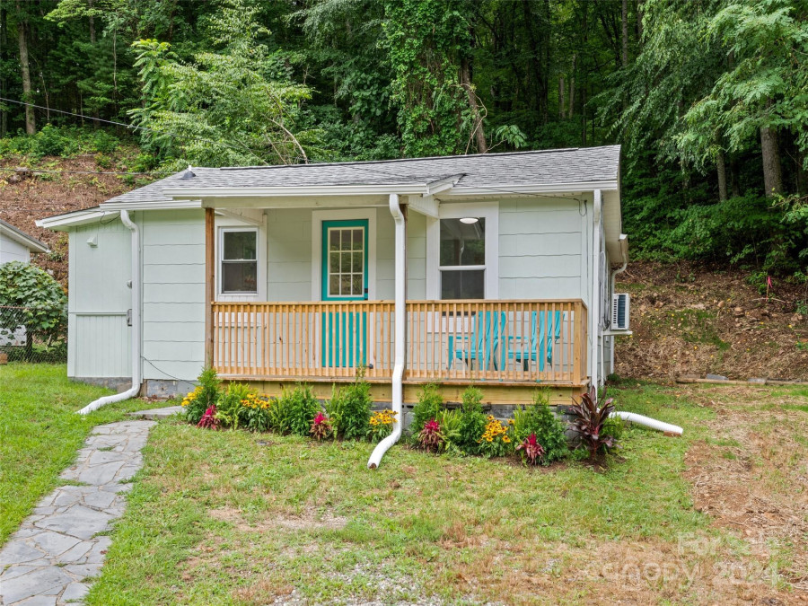 307 12 Baird Cove Rd Asheville, NC 28804