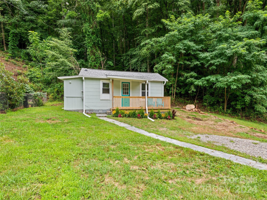 307 12 Baird Cove Rd Asheville, NC 28804