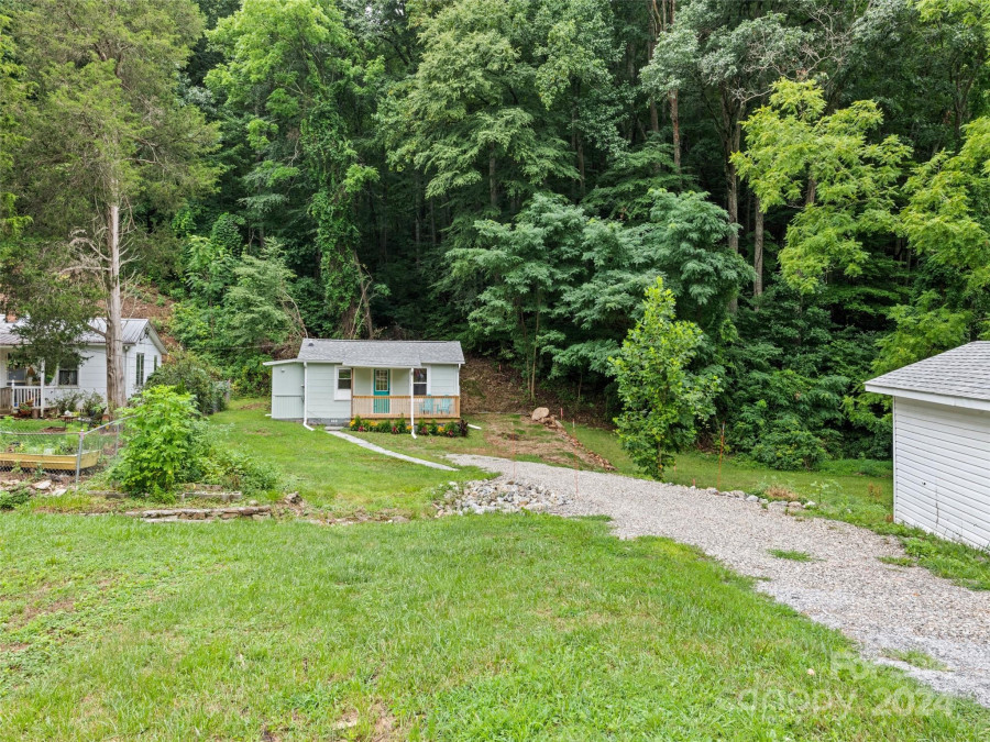 307 12 Baird Cove Rd Asheville, NC 28804