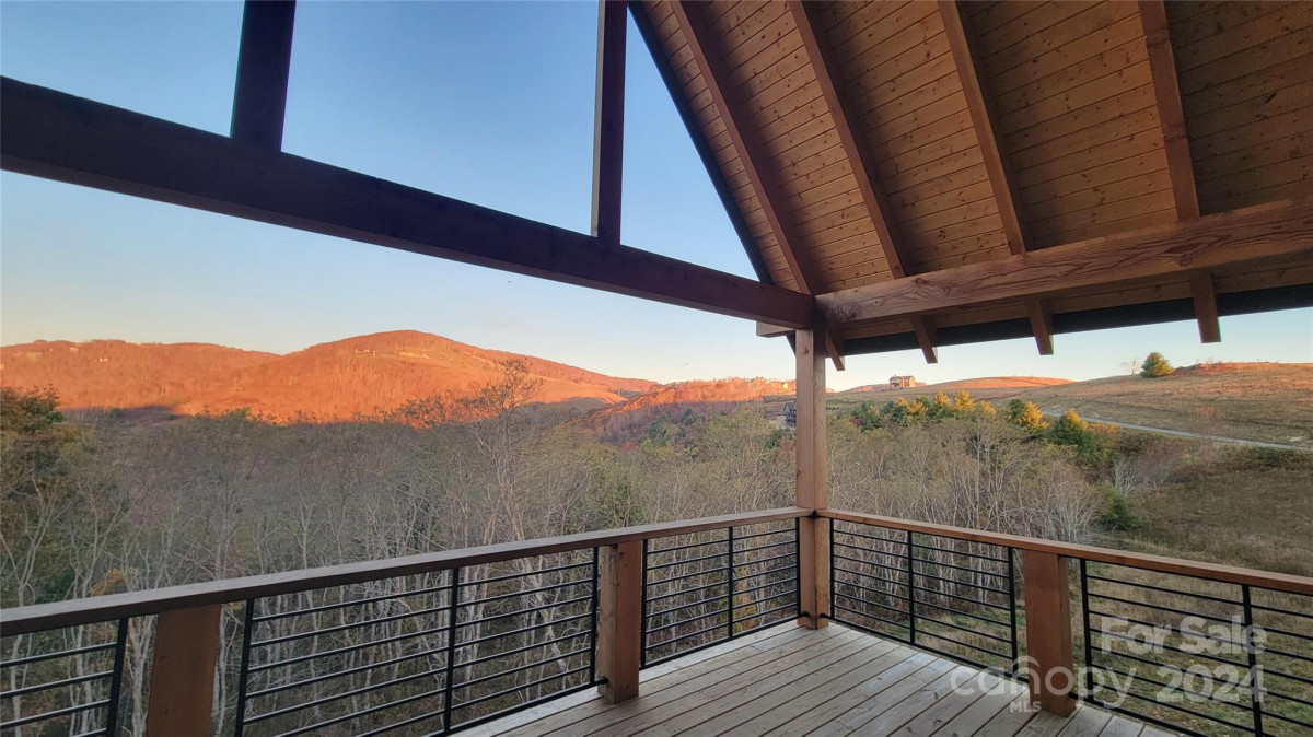 438 Sky Rock Trl Banner Elk, NC 28604